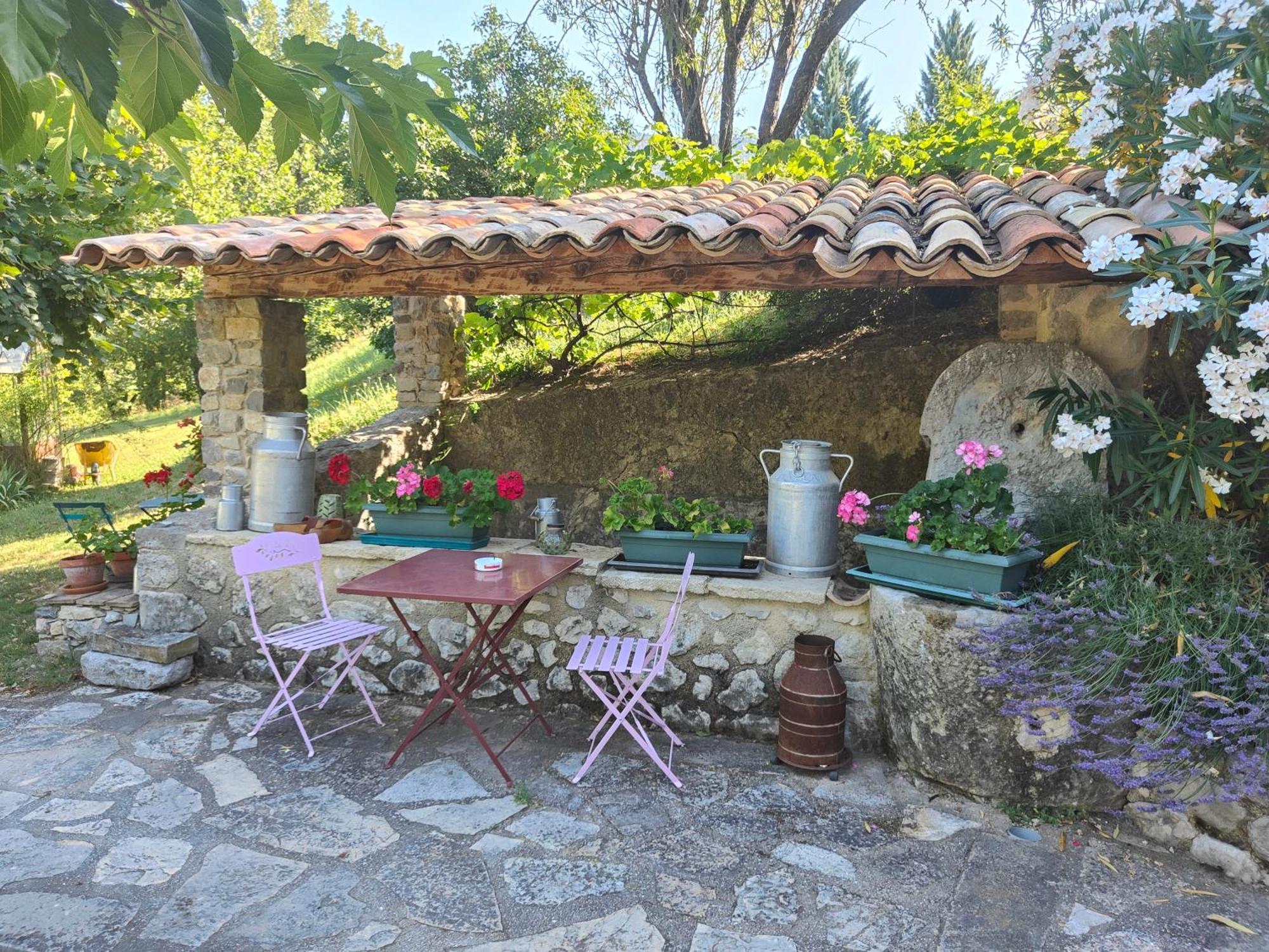 Hotel Hameau De La Savouillane Buis-les-Baronnies Zewnętrze zdjęcie